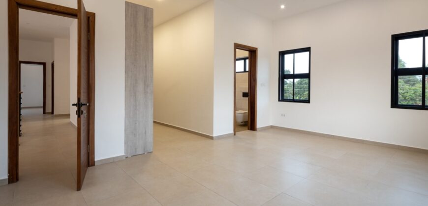 🏡 4-Bedroom Luxury Home in a Gated Estate – North Legon | $480,000