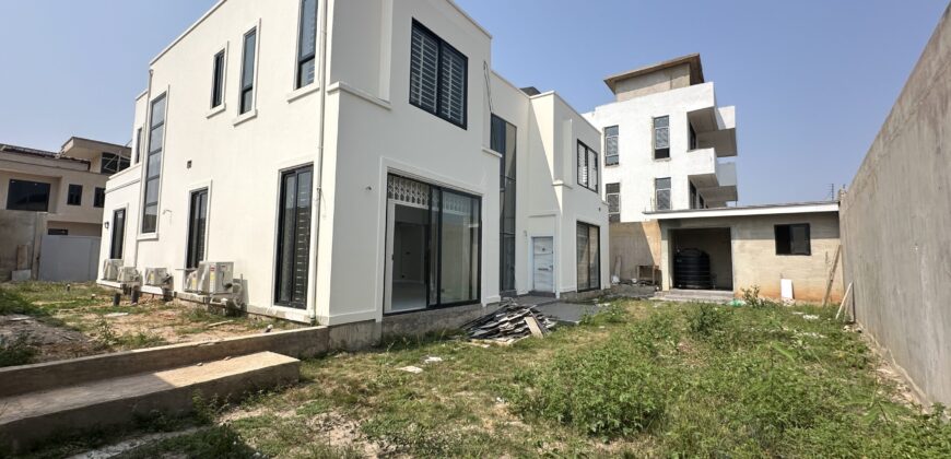 Exclusive 5-Bedroom House – Tseaddo (10 mins from the Airport)