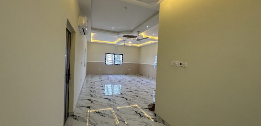 Elegant 5-Bedroom House for Sale – Spintex coastal