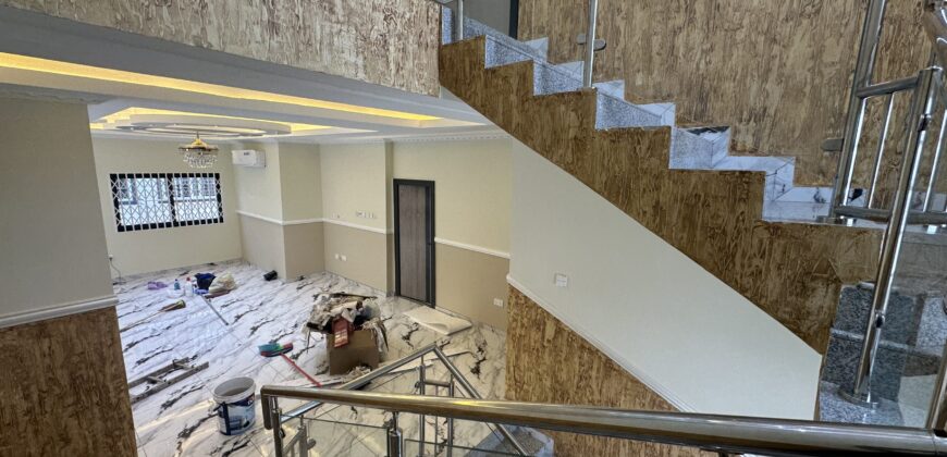 Elegant 5-Bedroom House for Sale – Spintex coastal