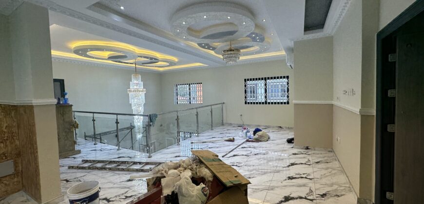 Elegant 5-Bedroom House for Sale – Spintex coastal