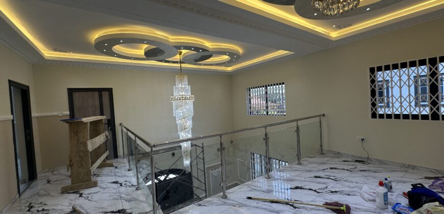 Elegant 5-Bedroom House for Sale – Spintex coastal