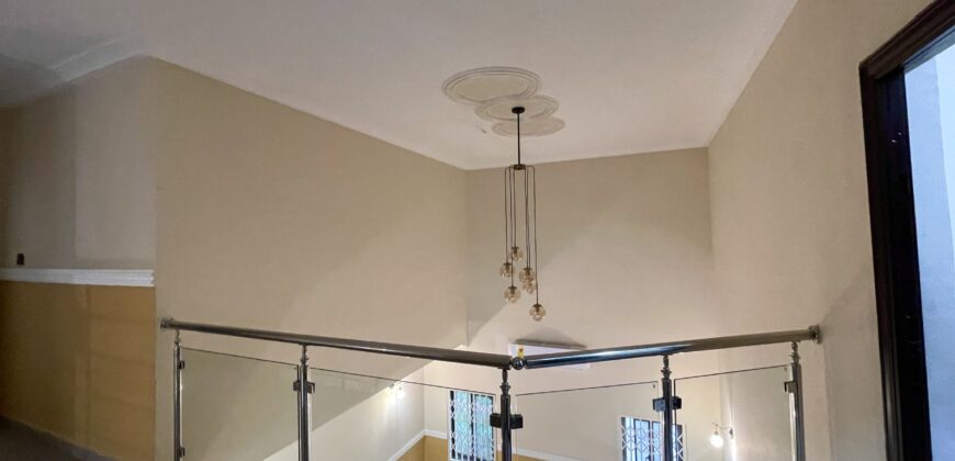 Stylish 3-Bedroom Townhouse with Boys’ Quarters & Rooftop Terrace – Tseaddo