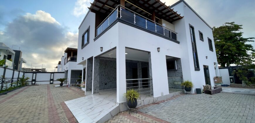 Stylish 3-Bedroom Townhouse with Boys’ Quarters & Rooftop Terrace – Tseaddo