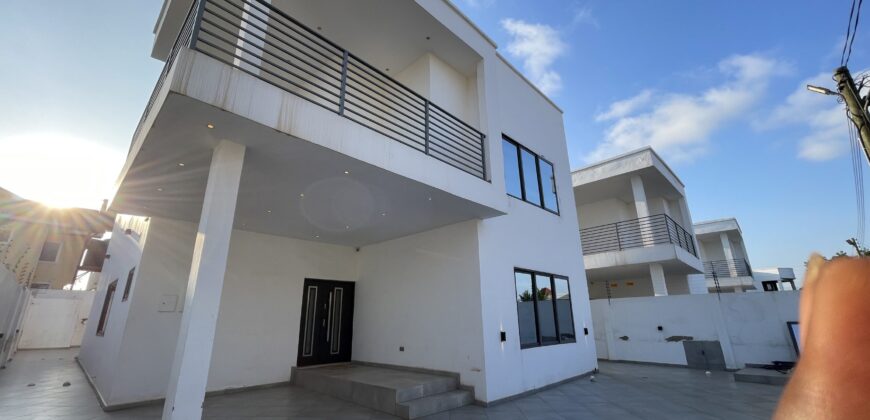 4-Bedroom House with Boys’ Quarters & Swimming Pool – For Sale at East Legon Hills