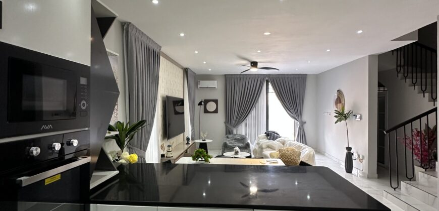 🌟 Modern Fully Furnished 4-Bedroom Home for Sale – Lakeside, Accra