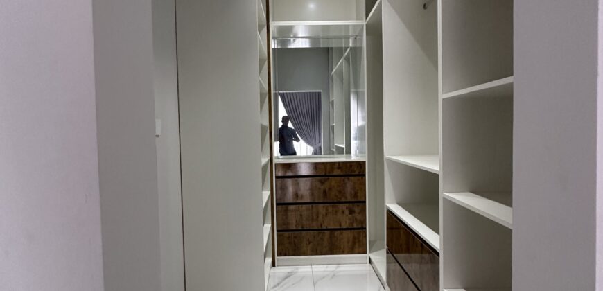 🌟 Modern Fully Furnished 4-Bedroom Home for Sale – Lakeside, Accra