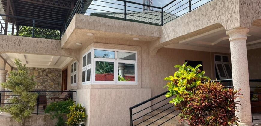 🏡 Partly Furnished 4-Bedroom House for Sale – Akropong (Up the Aburi Mountains) 🌄