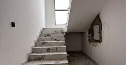 🏡 5-Bedroom Luxury Home with Penthouse – East Legon, Accra