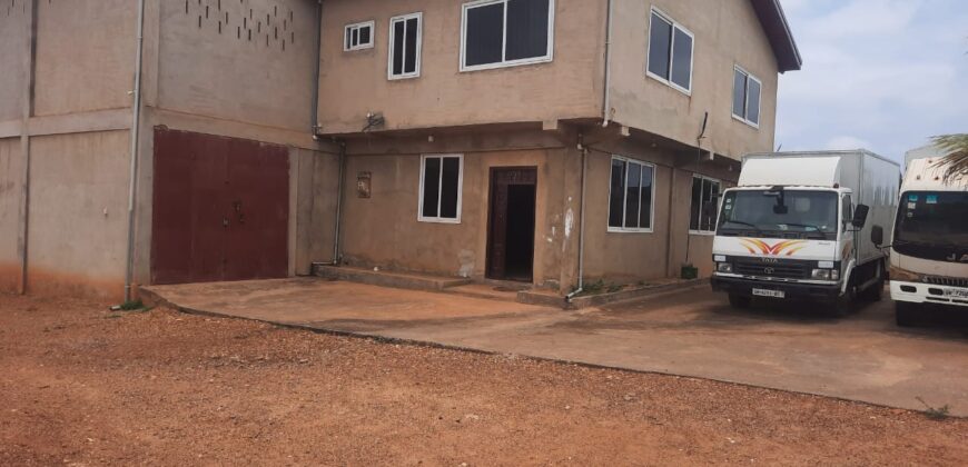 🏭 PROPERTY FOR SALE – WAREHOUSE WITH OFFICES📍 Katamanso (Ashaiman)
