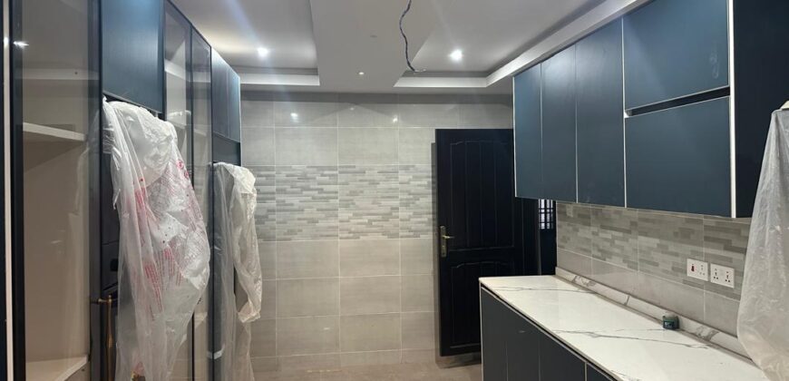 🏡 5-Bedroom House for Rent – Achimota