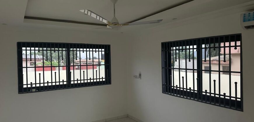 🏡 5-Bedroom House for Rent – Achimota